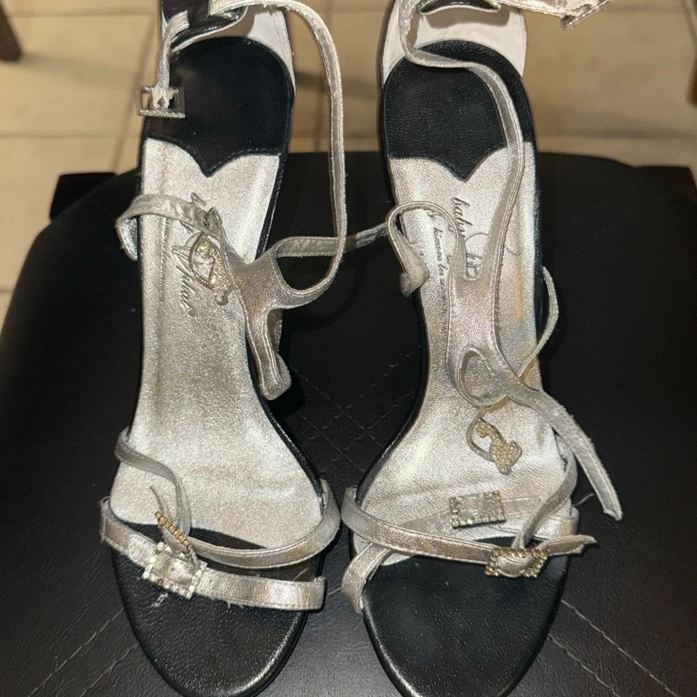 Baby Phat Silver Heels Elegant Design - Picture 9 of 12